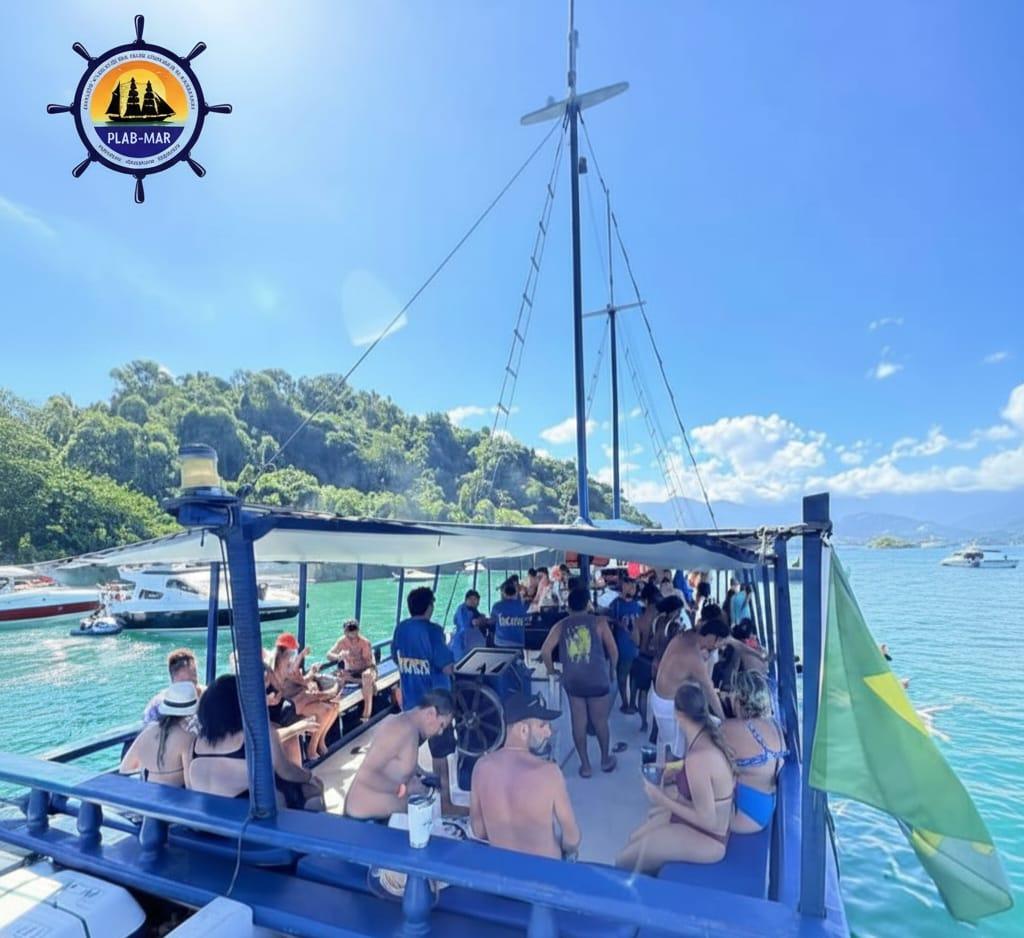 TOUR PELA BAIA DA GUANABARA  X PAQUETA