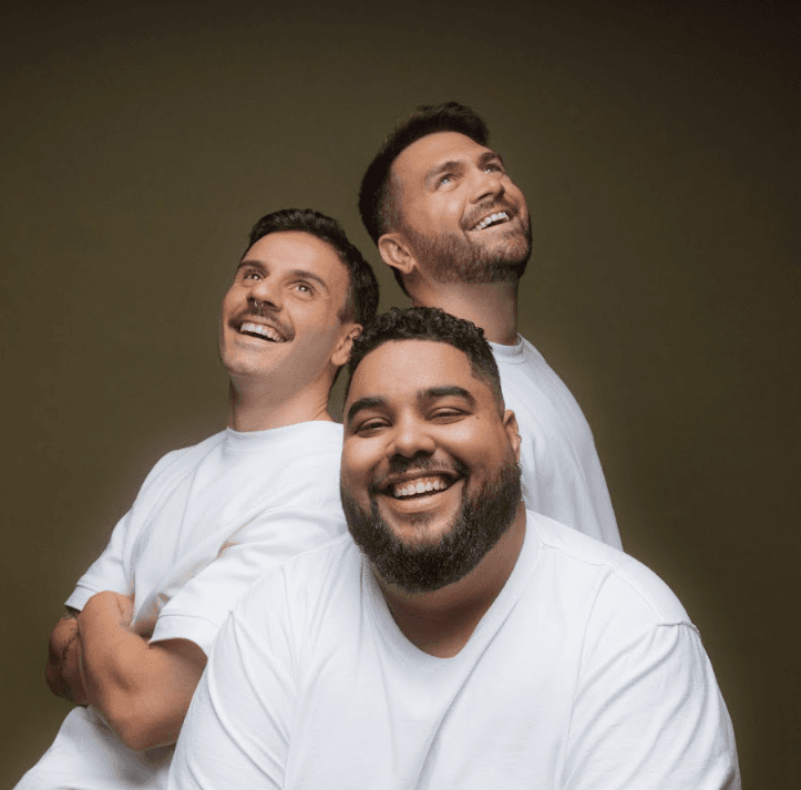 SAMBADM canta FUNDO DE QUINTAL