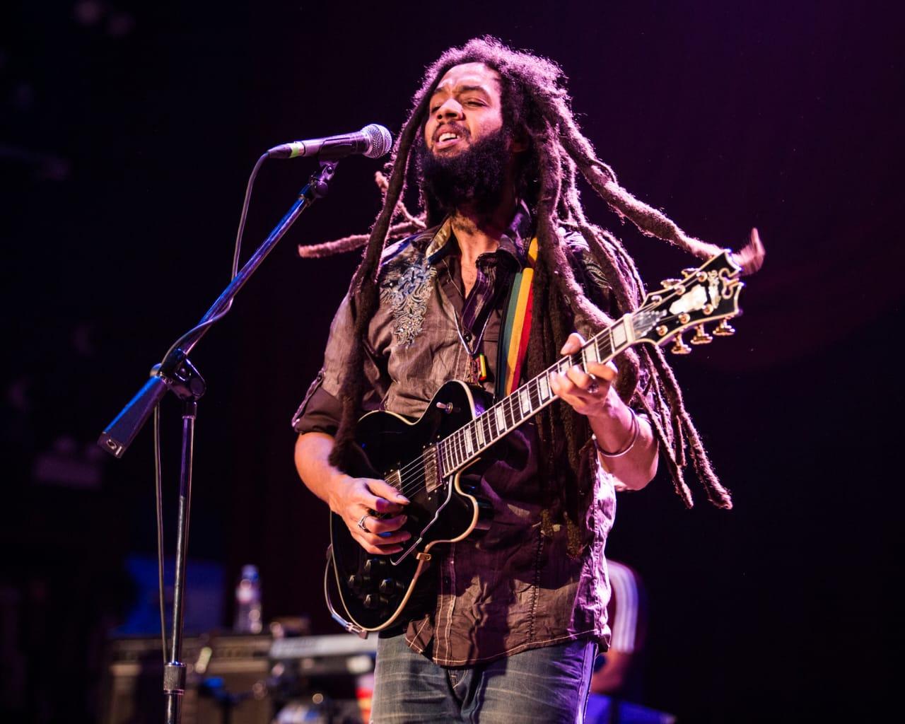 TRIBUTO A BOB com JOSH BARRET  (ex THE WAILERS)