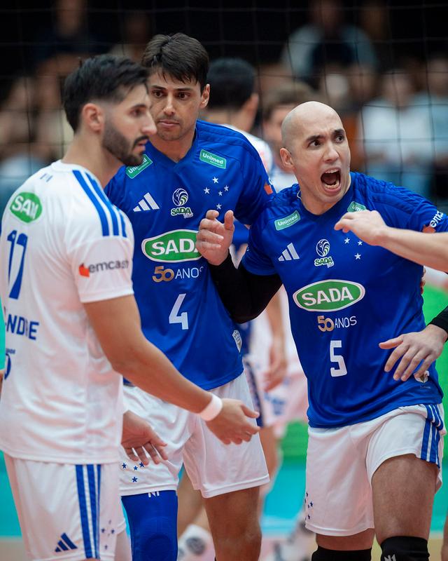 Sada Cruzeiro x Azulim Monte Carmelo